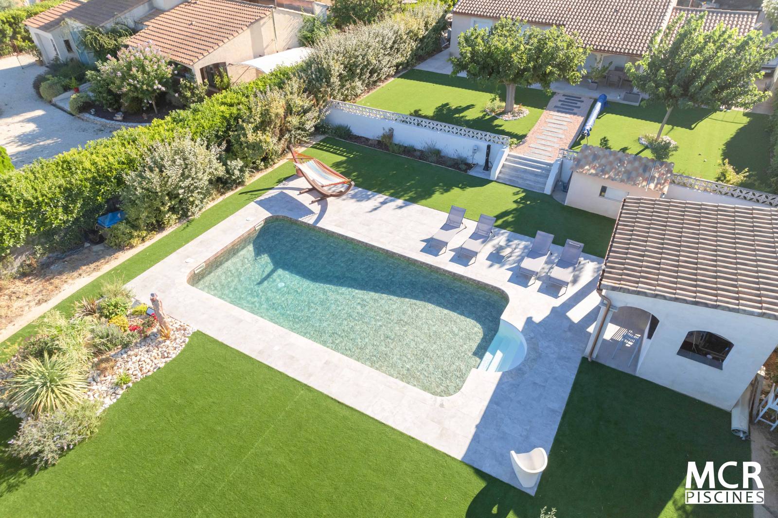 Remplacement membrane armée 3D sur piscine traditionnelle à Beauvoisin. - MCR Piscines et Spas - Gard