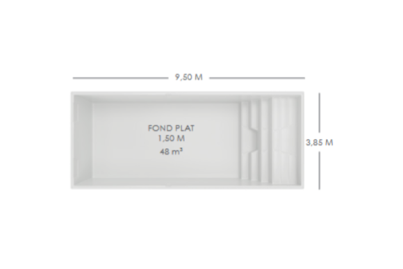 Piscine coque polyester modèle Tahiti dans le Gard – Design spacieux avec une banquette large pour un confort optimal