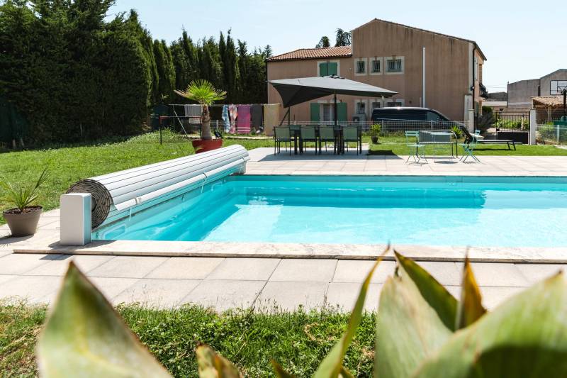 Pose piscine coque MANUA à Nîmes, Gard. - MCR Piscines et Spas - Vergèze