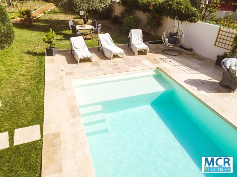Samoa : une piscine élégante et durable pour sublimer votre espace extérieur - Mcr Piscines et Spas, Vestric et Candiac